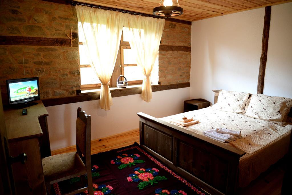 Guest House Pri Malkiya Leshten Habitación foto